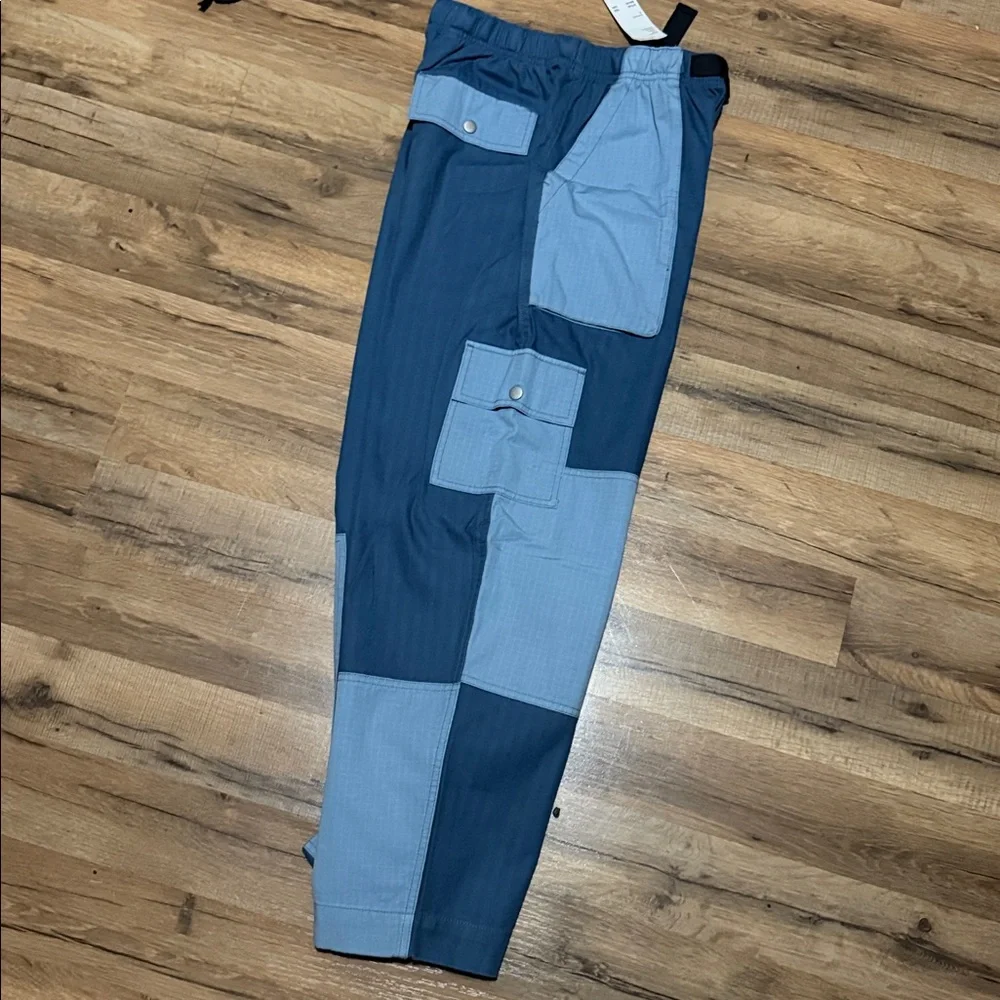 Urban Outfitters Straight Leg Cargo Pants - Picture 2 of 6